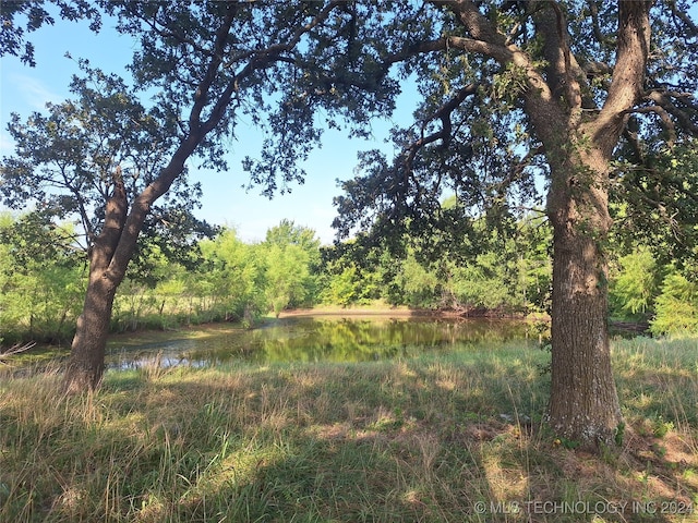 Listing photo 3 for 9574 County Road 1550, Ada OK 74820