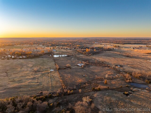 view of aerial view at dusk