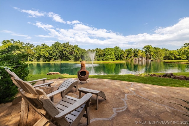 view of property's community featuring a water view