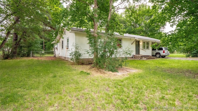 view of front of home with a front yard