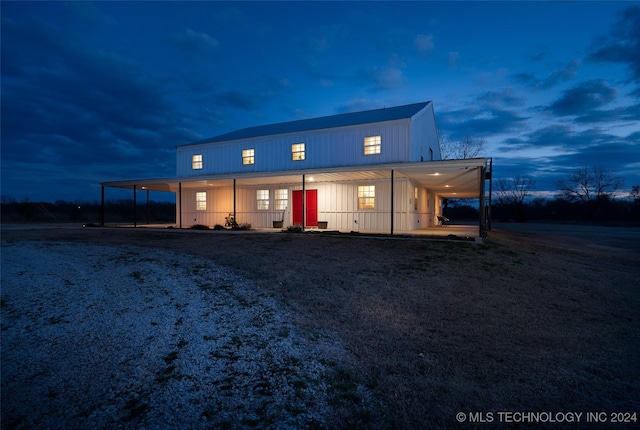 view of front of home