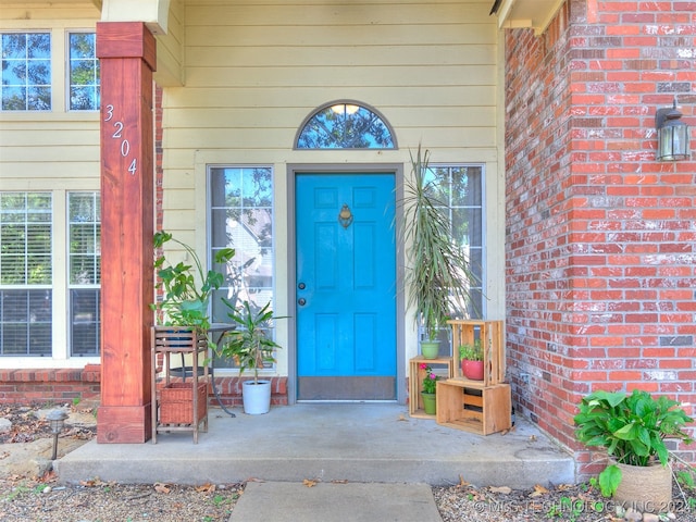 view of property entrance