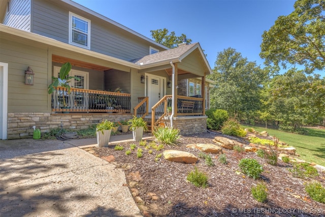 view of front of house featuring covered porch