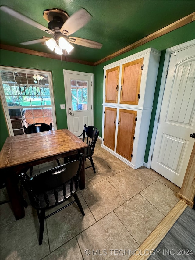 dining area featuring ceiling fan