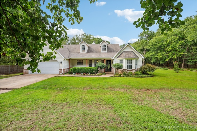 view of front of house featuring a front yard