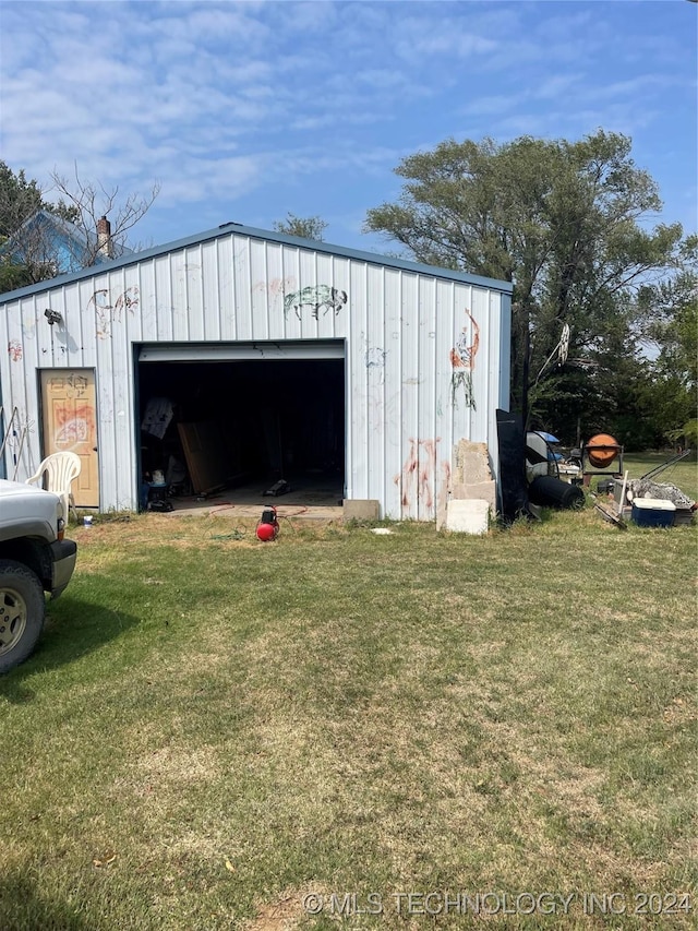 view of outbuilding featuring an outbuilding