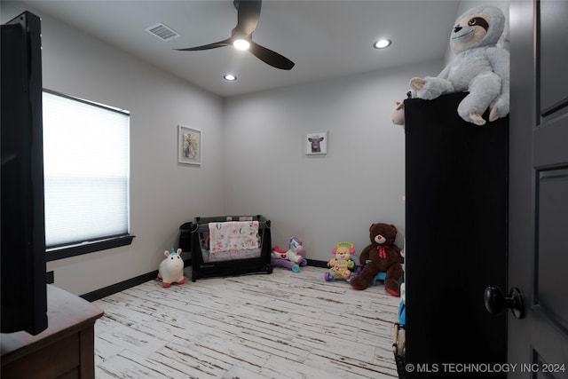 playroom with baseboards, recessed lighting, visible vents, and a ceiling fan