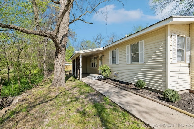 view of front of property
