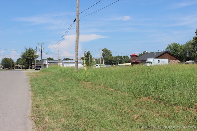 Listing photo 2 for S Grant Ave, Wagoner OK 74467