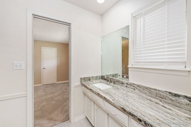 bathroom with vanity