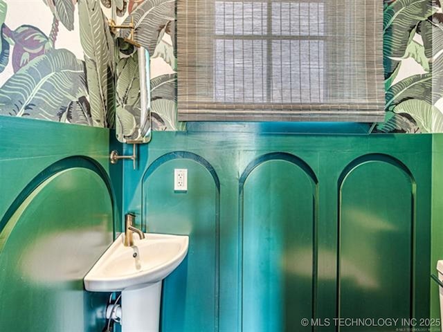 46 Redbud St, Carlton Landing, OK 74432 - bathroom featuring toilet