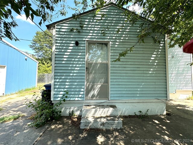 view of outbuilding