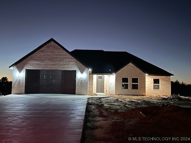 view of front of house featuring a garage