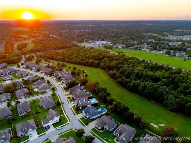 view of aerial view at dusk