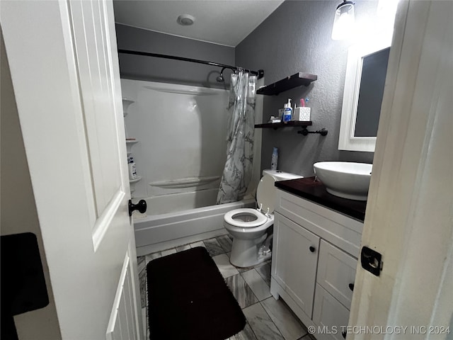 full bathroom featuring toilet, shower / tub combo, and vanity