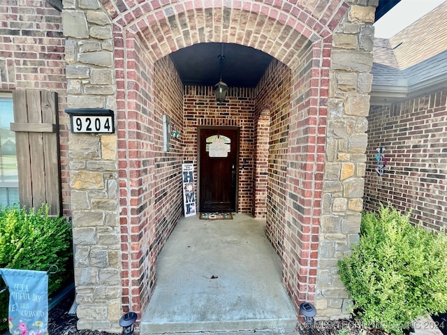 view of property entrance