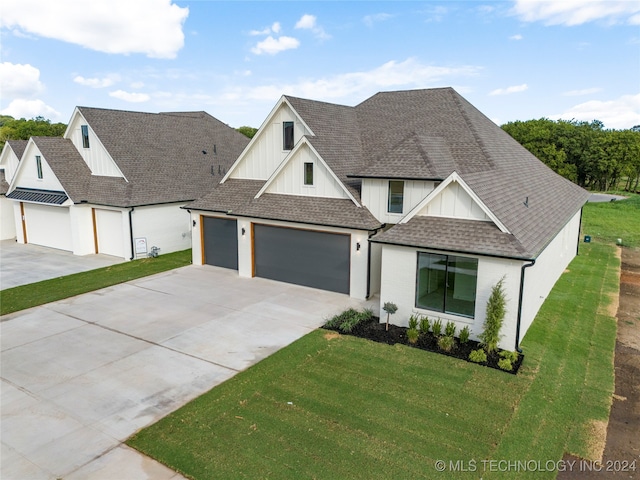 view of front of house with a front lawn