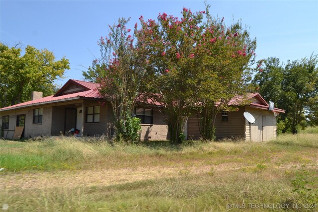 view of property exterior