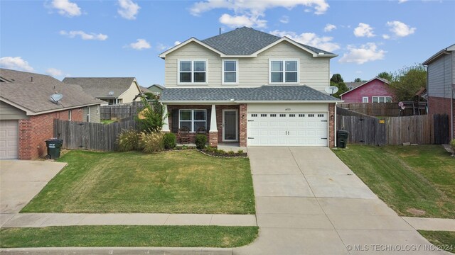 view of front property featuring a front lawn