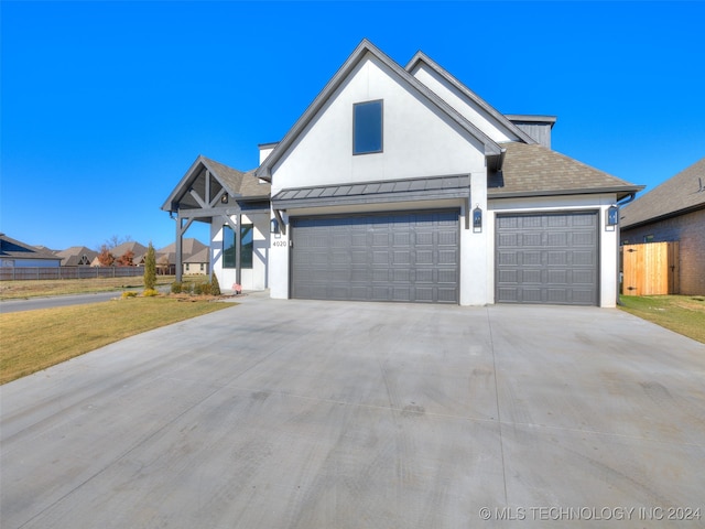 view of front facade with a garage