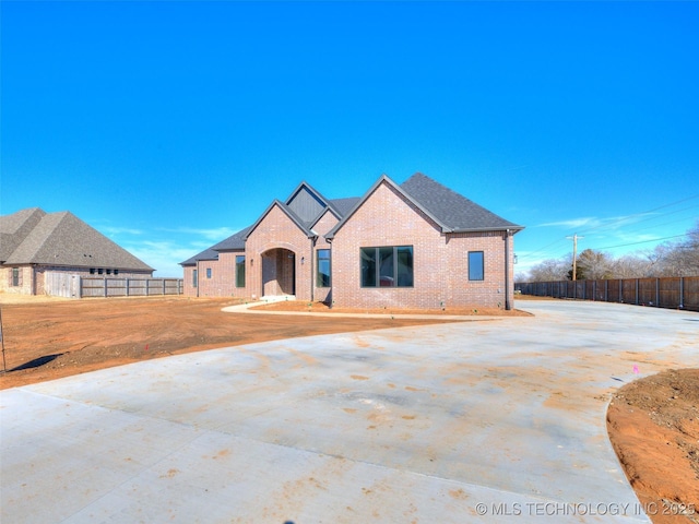 view of front of property