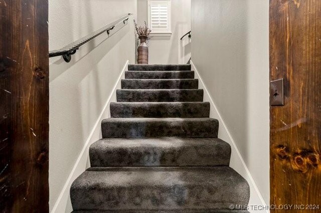 3526 Evans Ave, Mannford, OK 74044 - view of stairs