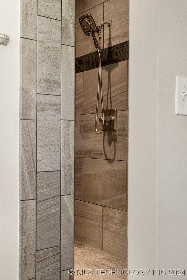 3526 Evans Ave, Mannford, OK 74044 - bathroom view of a tile shower