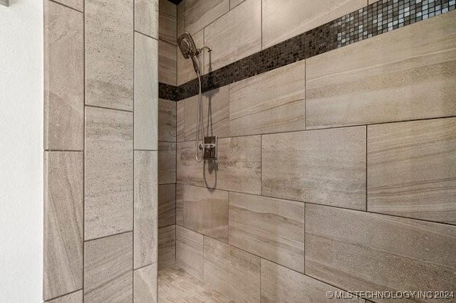 3526 Evans Ave, Mannford, OK 74044 - detailed view of tiled shower