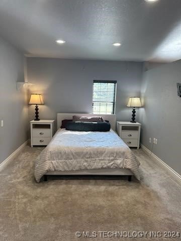 bedroom featuring carpet floors