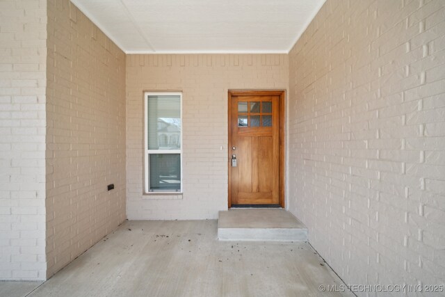 view of front of house with a garage and a front lawn