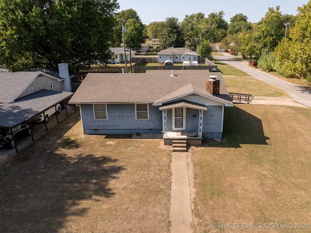 view of front of house featuring a front yard