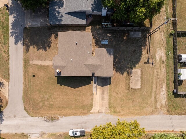 606 N B Ave, Cleveland, OK 74020 - aerial view of property and surrounding area
