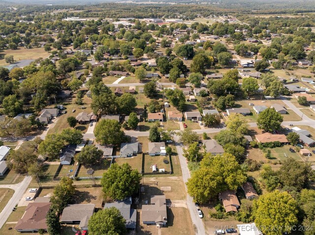 606 N B Ave, Cleveland, OK 74020 - aerial perspective of suburban area