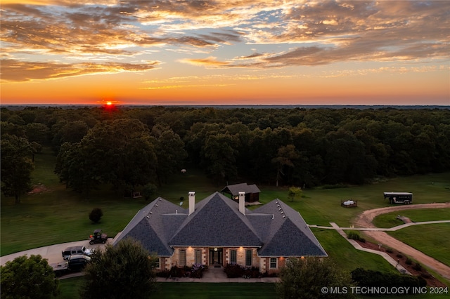 view of aerial view at dusk