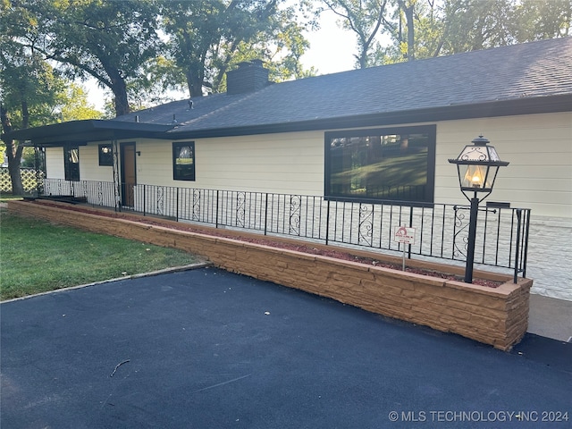 view of front of home