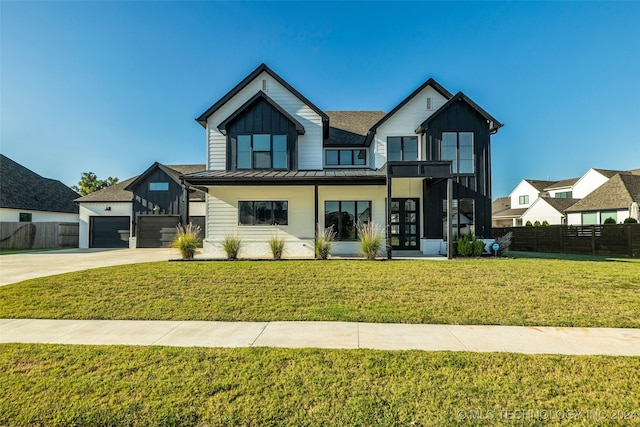 view of front of home with a front lawn