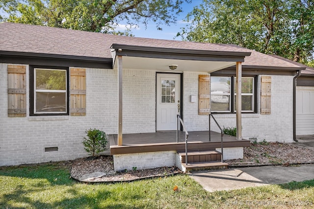 view of front of house featuring a front yard