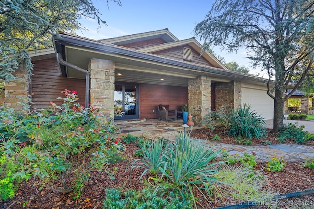 view of front of house with a garage