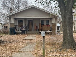 view of front of house with covered porch