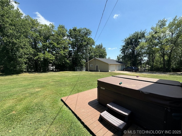 view of yard with a hot tub