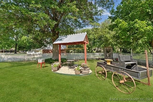 view of yard featuring a gazebo