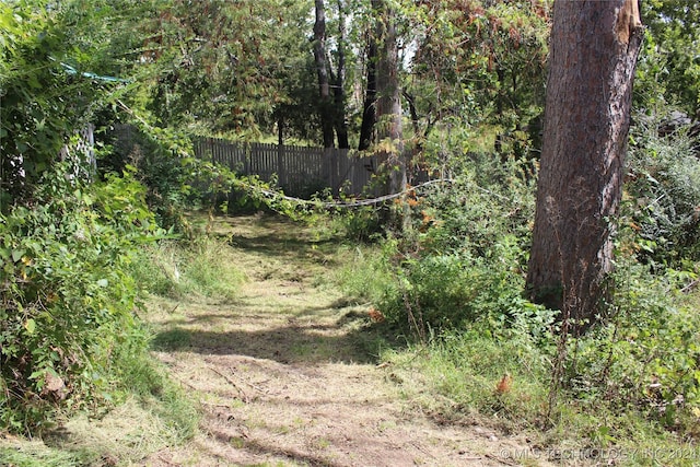 512 N 4th St, Henryetta, OK 74437 - view of local wilderness with a wooded view