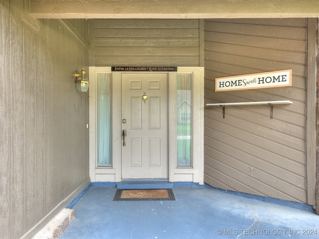 view of entrance to property