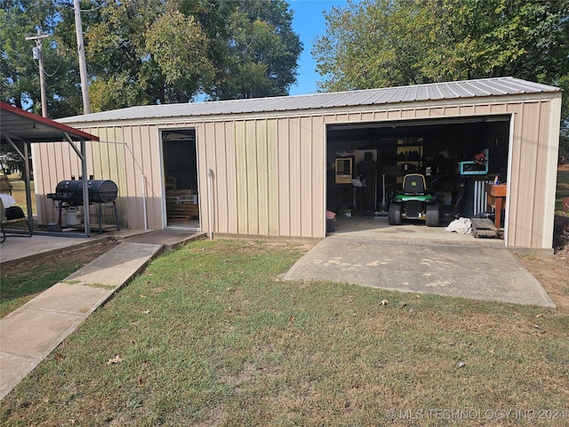 view of outdoor structure with a yard