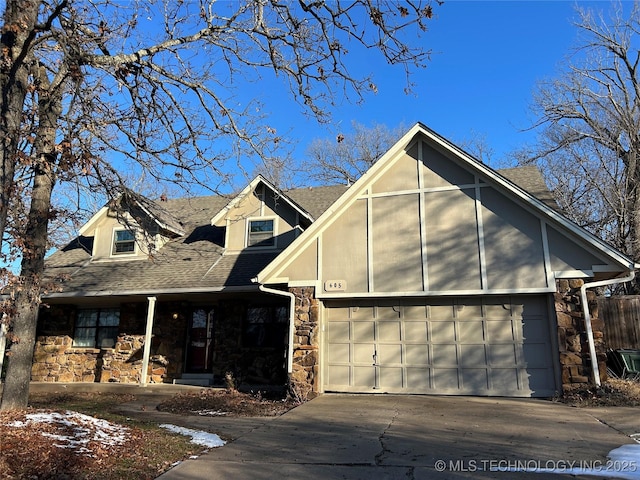 view of front of house featuring a garage