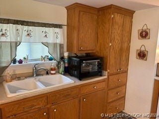 kitchen featuring sink