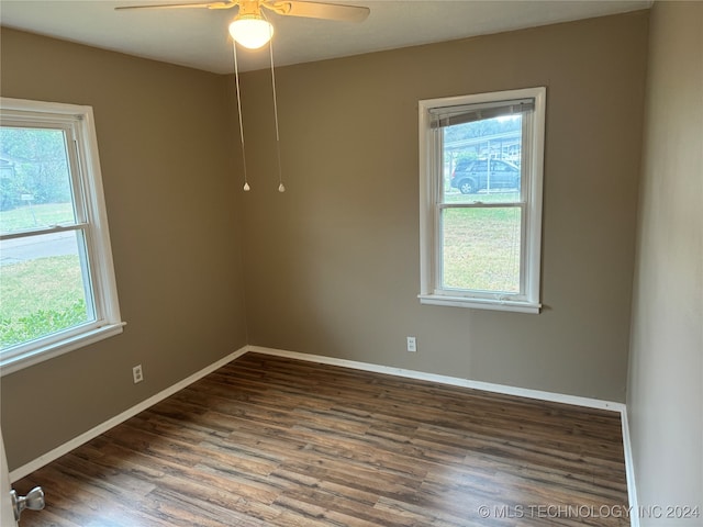 unfurnished room featuring wood-type flooring and ceiling fan