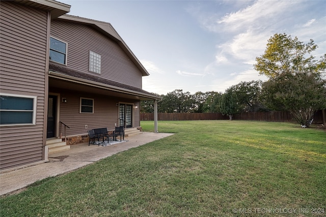 view of yard with a patio area