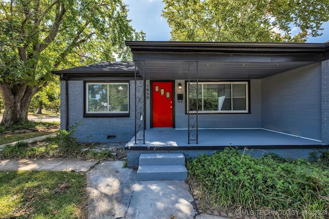 view of front of property with a porch