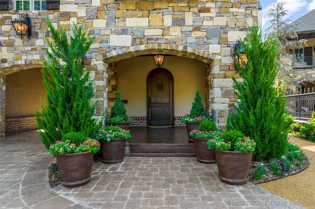 view of property entrance